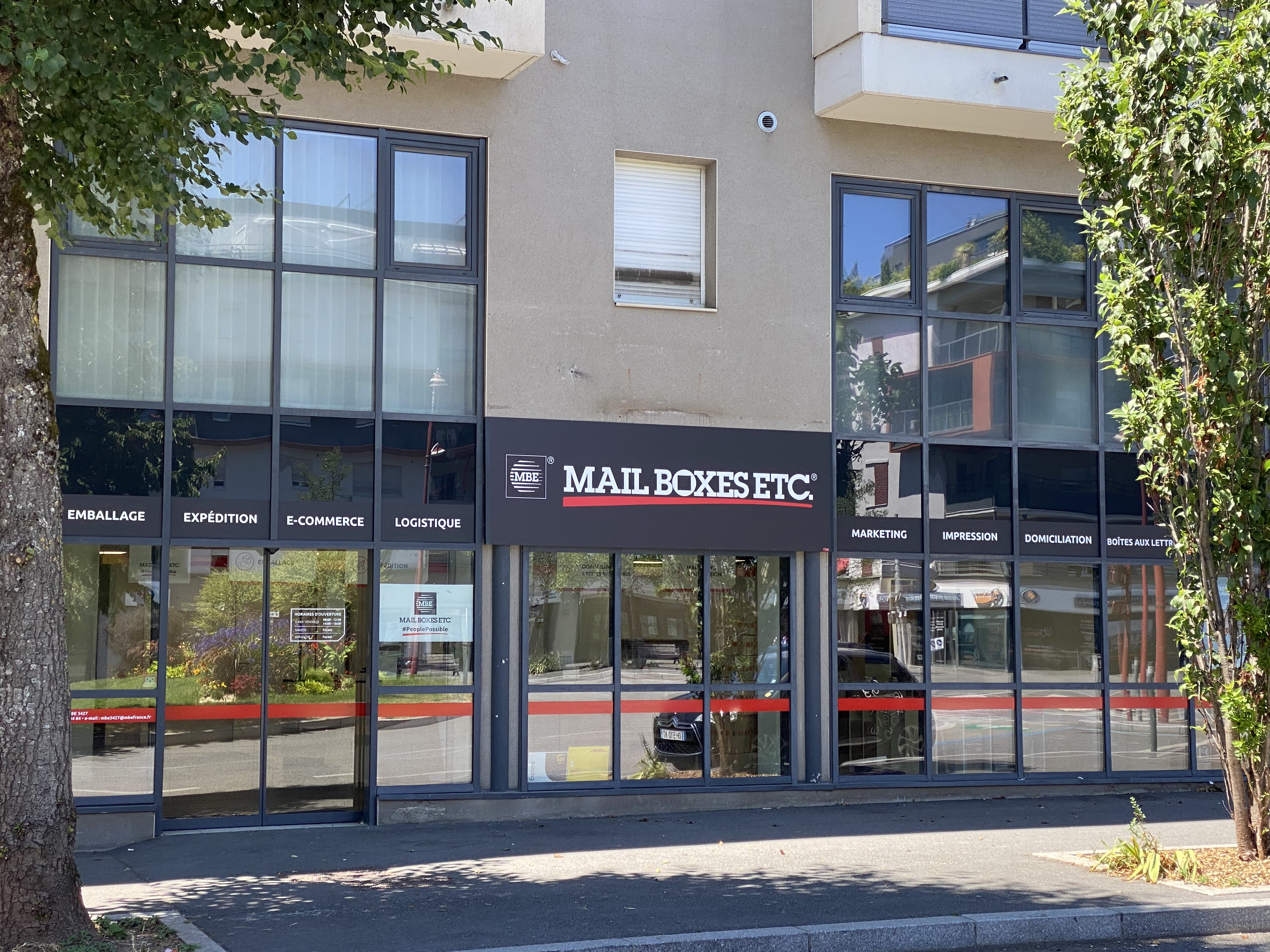 devanture Centre MBE Rodez