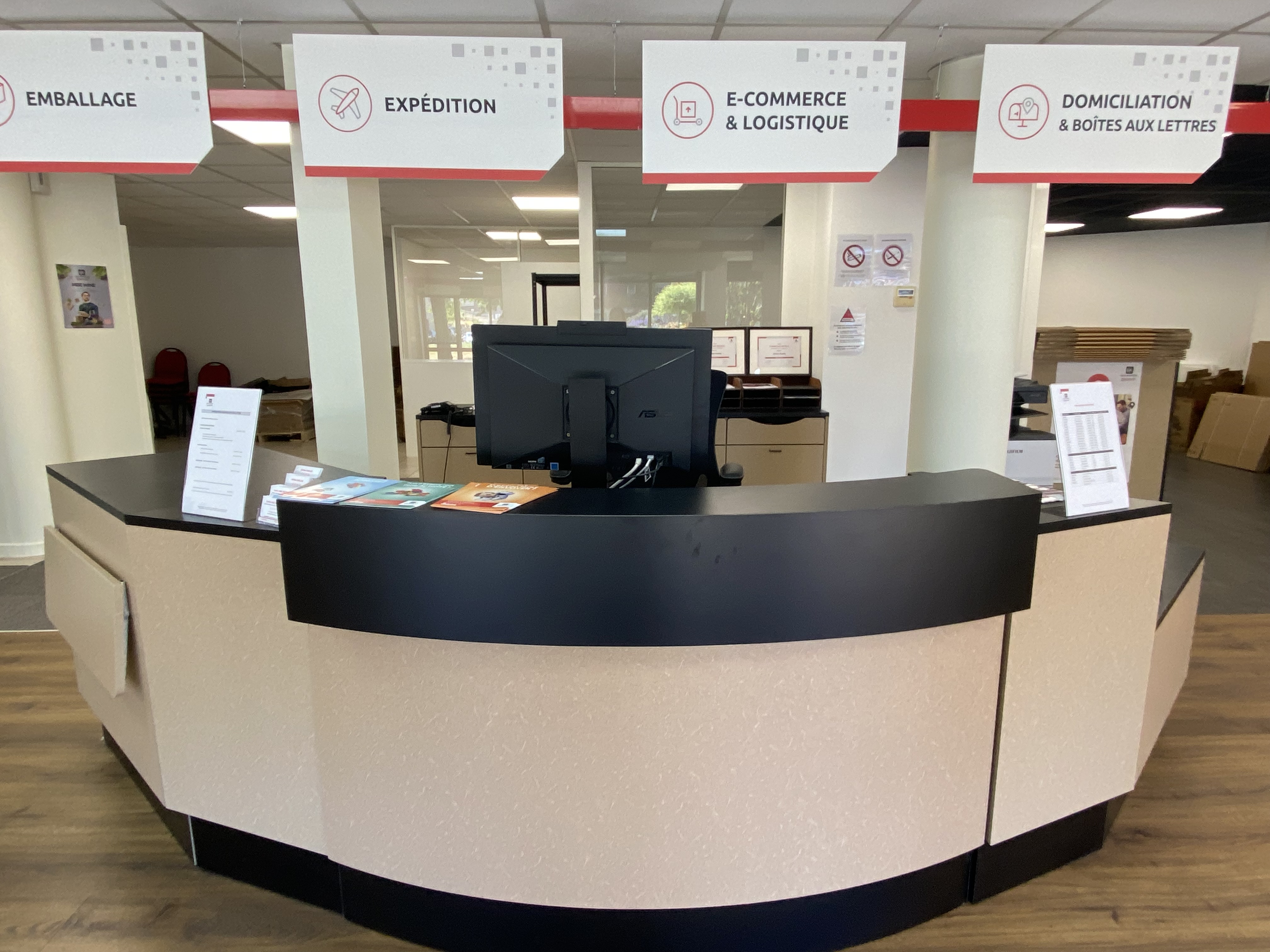 Comptoir d'accueil MBE Rodez